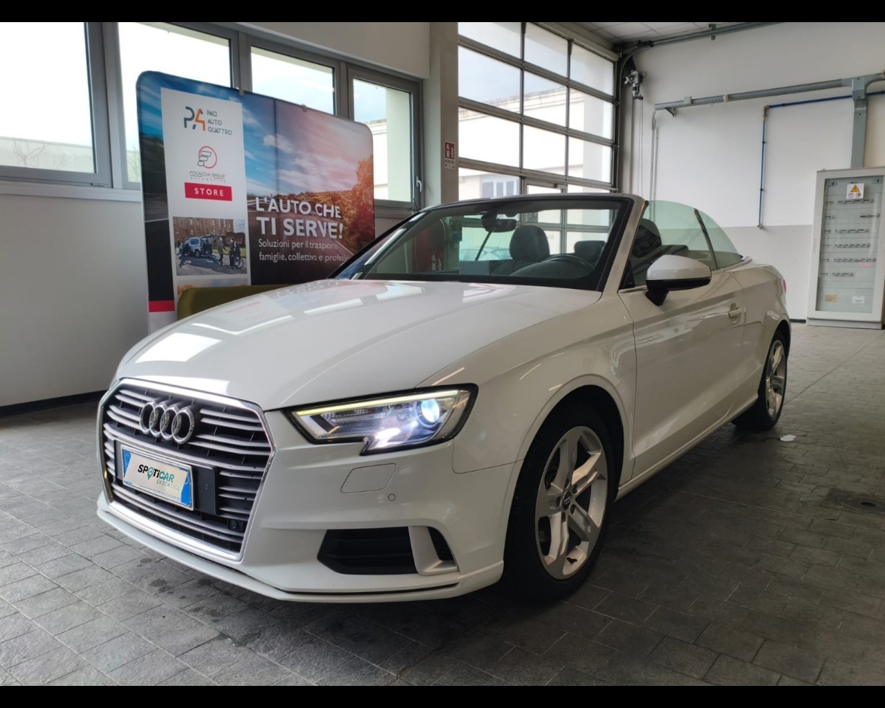 AUDI A3 Cabrio 2.0 tdi Sport 150cv s-tronic Usata