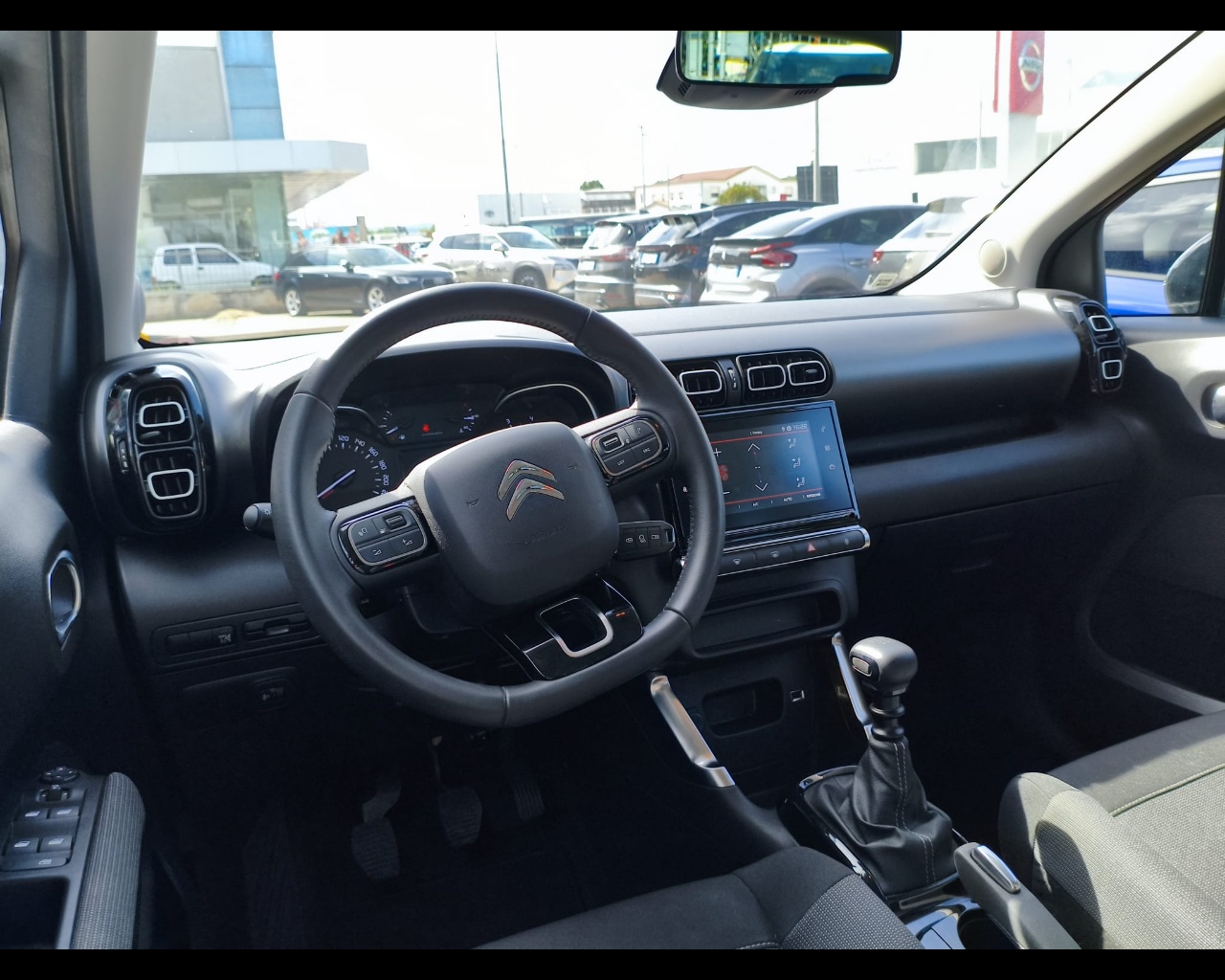 Foto CITROEN C3 Aircross 1.2 puretech Shine s&s 110cv