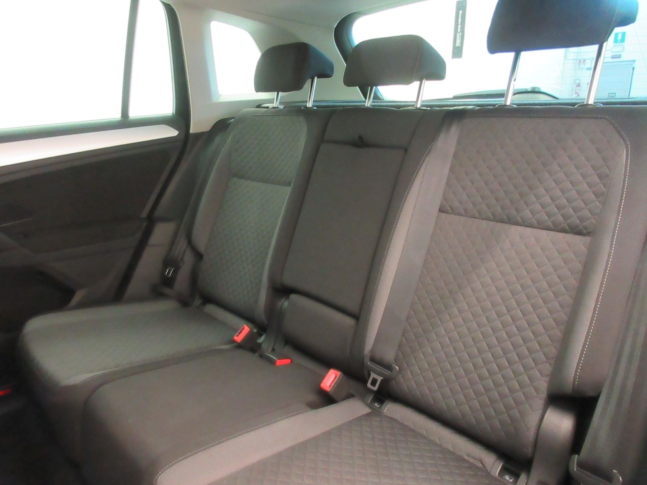 Volkswagen Tiguan Tiguan 1.6 TDI SCR BlueMotion 115cv Sport - 13