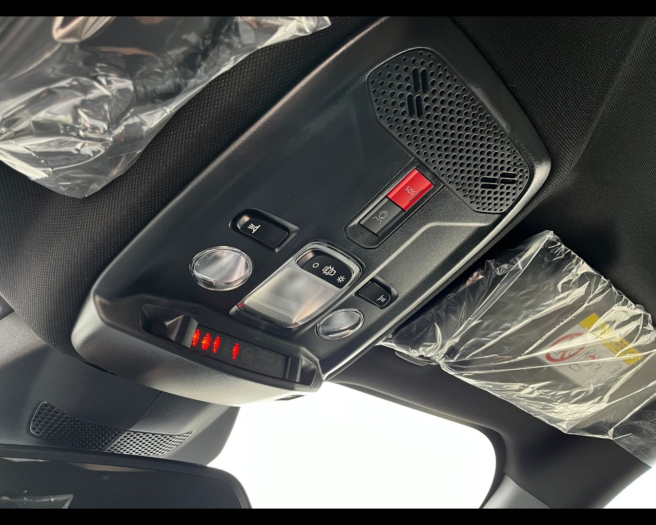 Foto PEUGEOT 2008 1.2 puretech Allure s&s 100cv