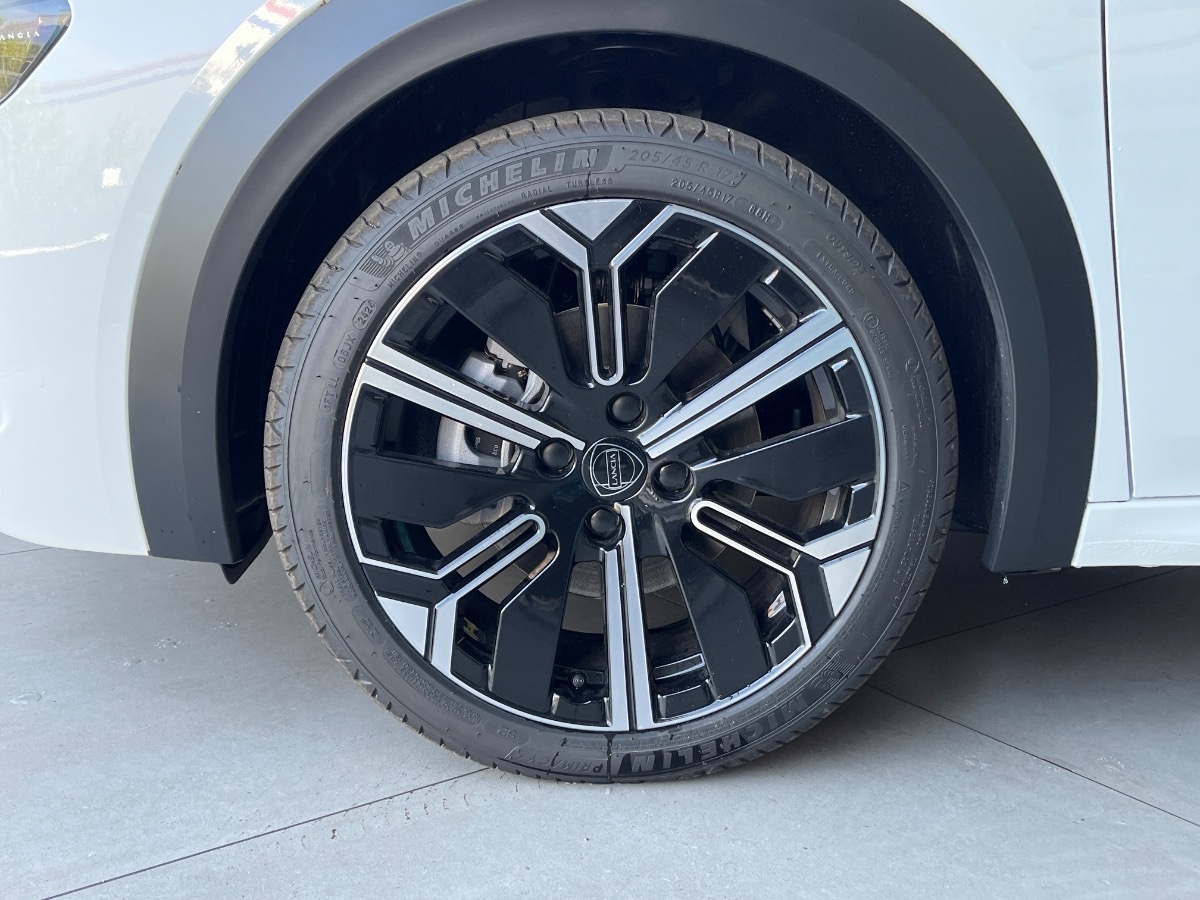 Lancia Ypsilon 2024 Nuovo Ibrido benzina Ypsilon 2024 Verona