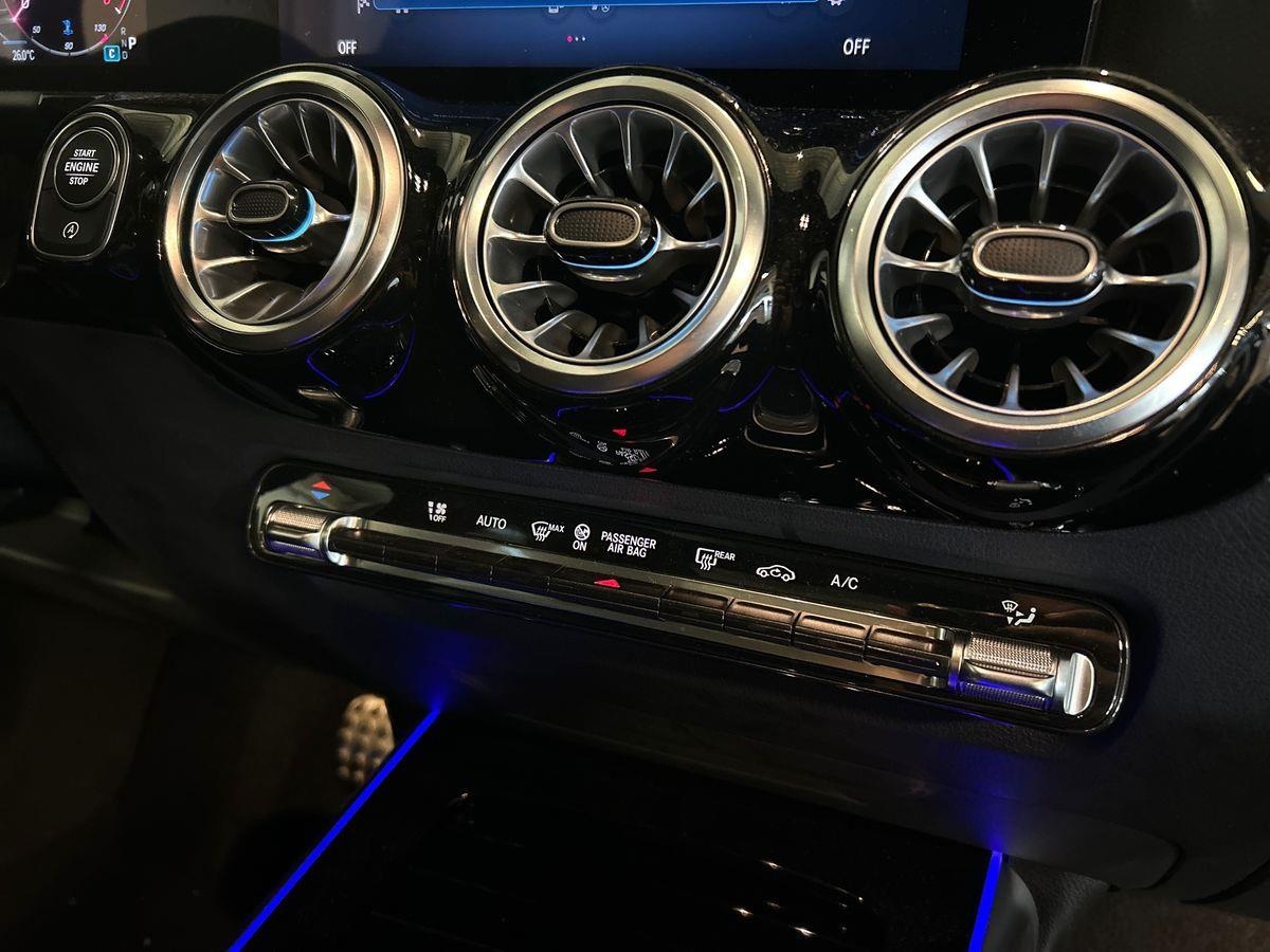 Mercedes  GLA 200 D AMG Line Advanced Plus 4Matic 8G-DCT - 14