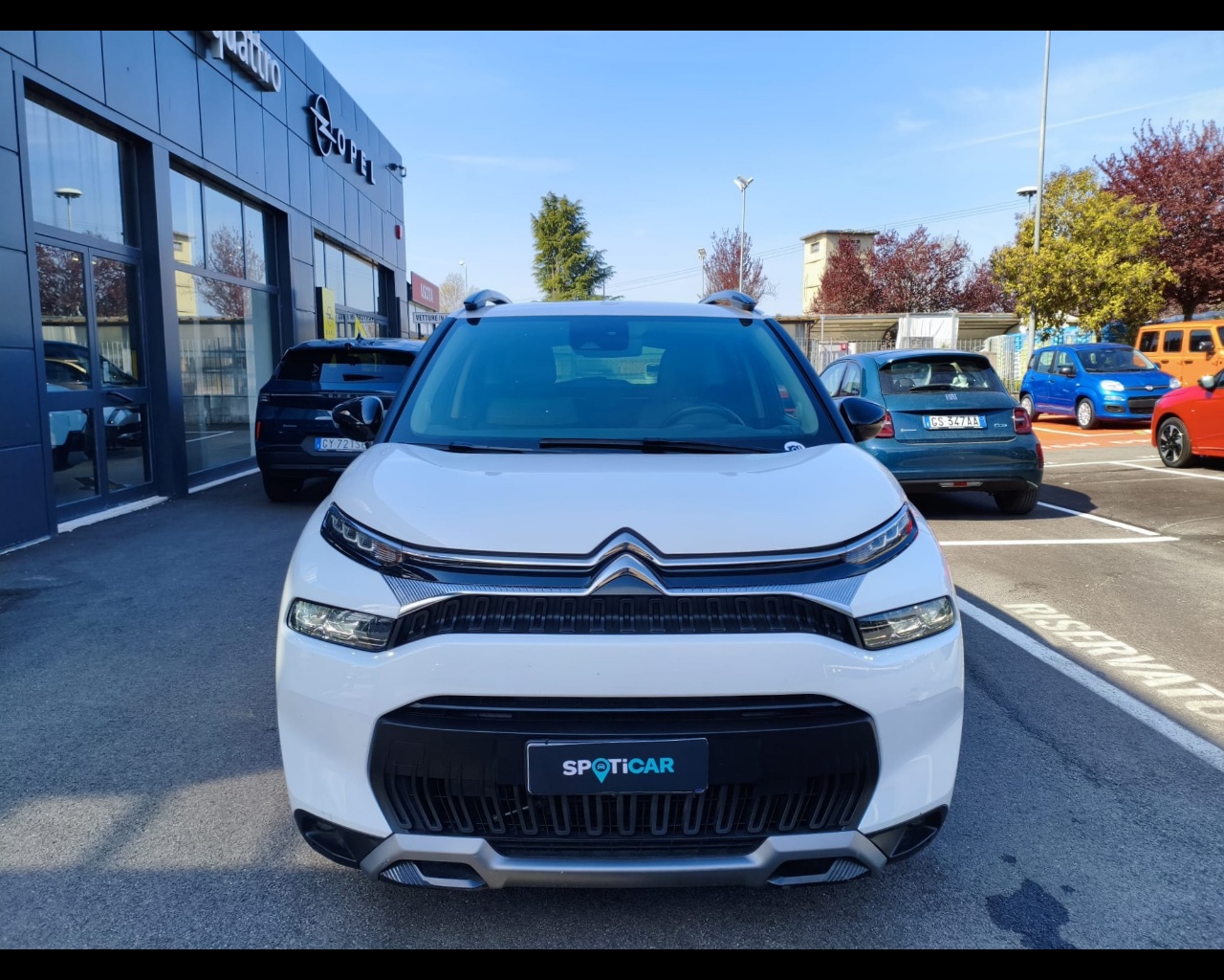 Foto CITROEN C3 Aircross 1.5 bluehdi Shine s&s 120cv eat6