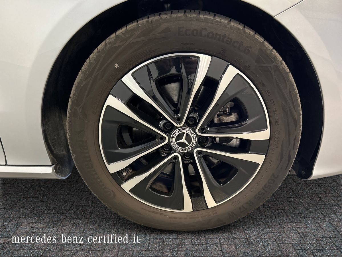 Mercedes  CLA Shooting Brake 180 D Advanced 8G-DCT - 17