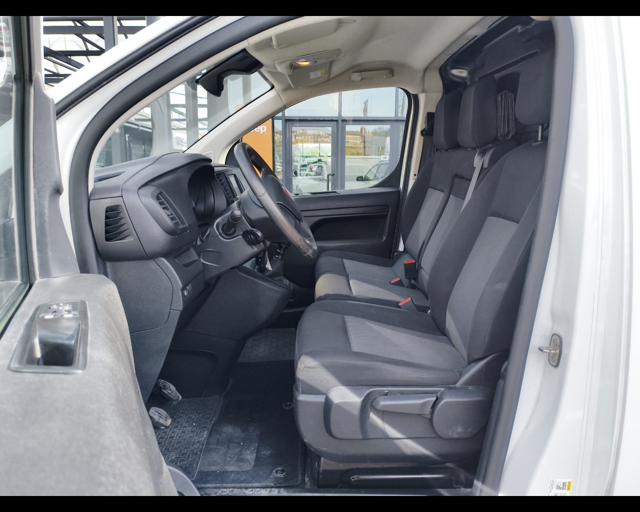 Foto FIAT Scudo Ice 1.5 bluehdi 120cv L2H1 (Business)