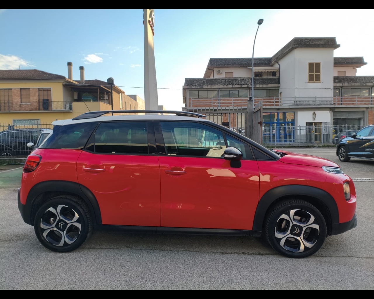 Foto CITROEN C3 Aircross 1.2 puretech Shine s&s 110cv eat6