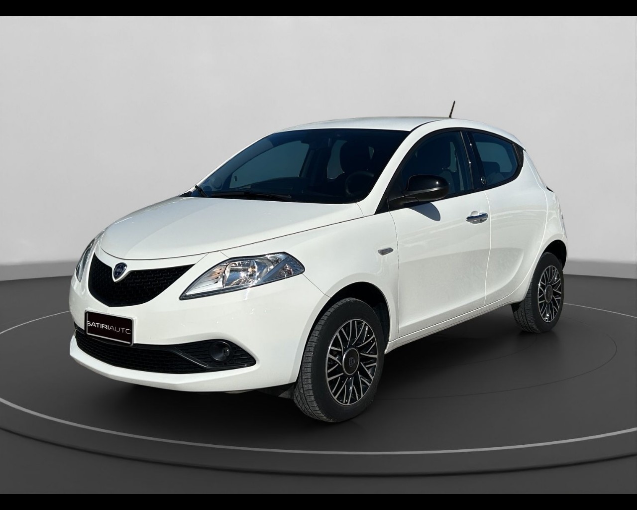 Ypsilon III 2015 – Ypsilon 0.9 t.air Silver ecochic metano 70cv