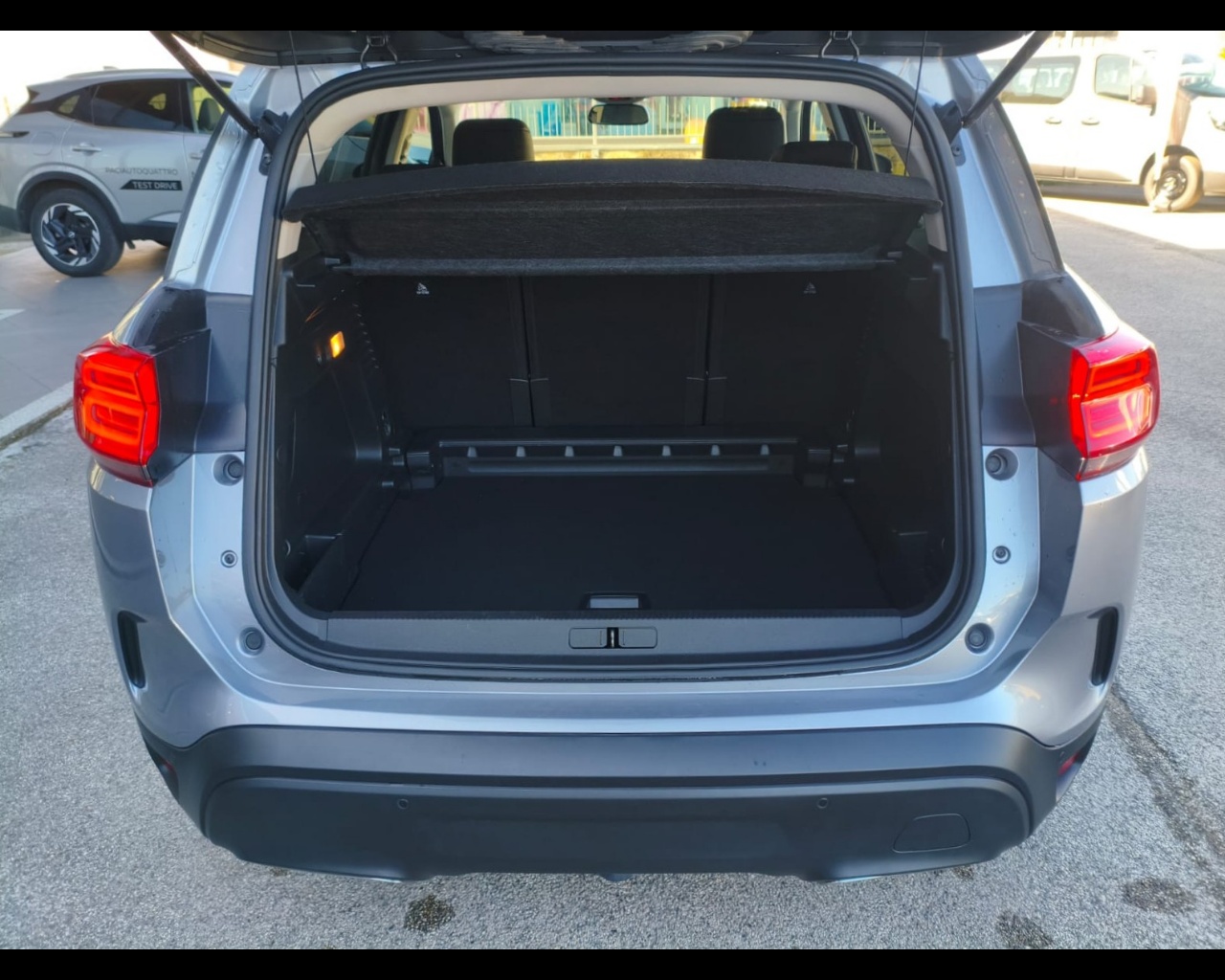 Foto CITROEN C5 Aircross 1.5 bluehdi Shine s&s 130cv eat8