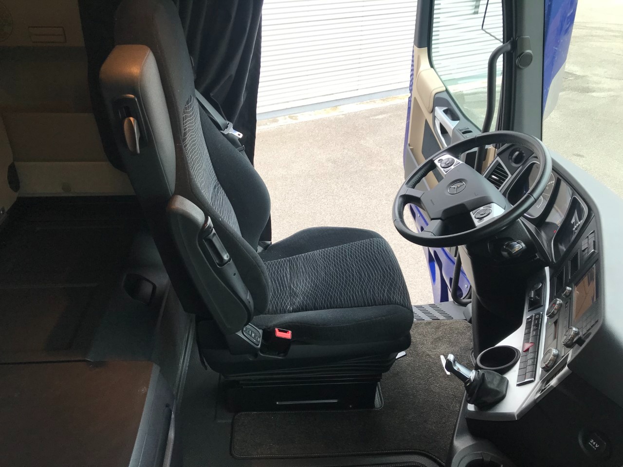 Mercedes Actros actros 2548 L Flat cab. Str.Sp. 2,5 Euro VI - 34