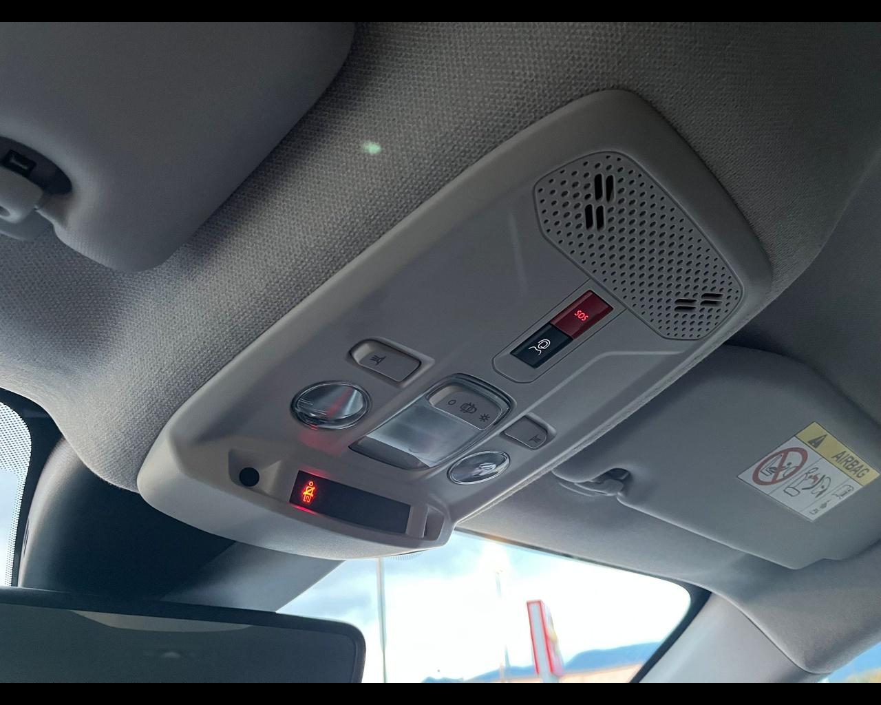 Foto CITROEN C4 1.2 puretech Shine s&s 130cv eat8