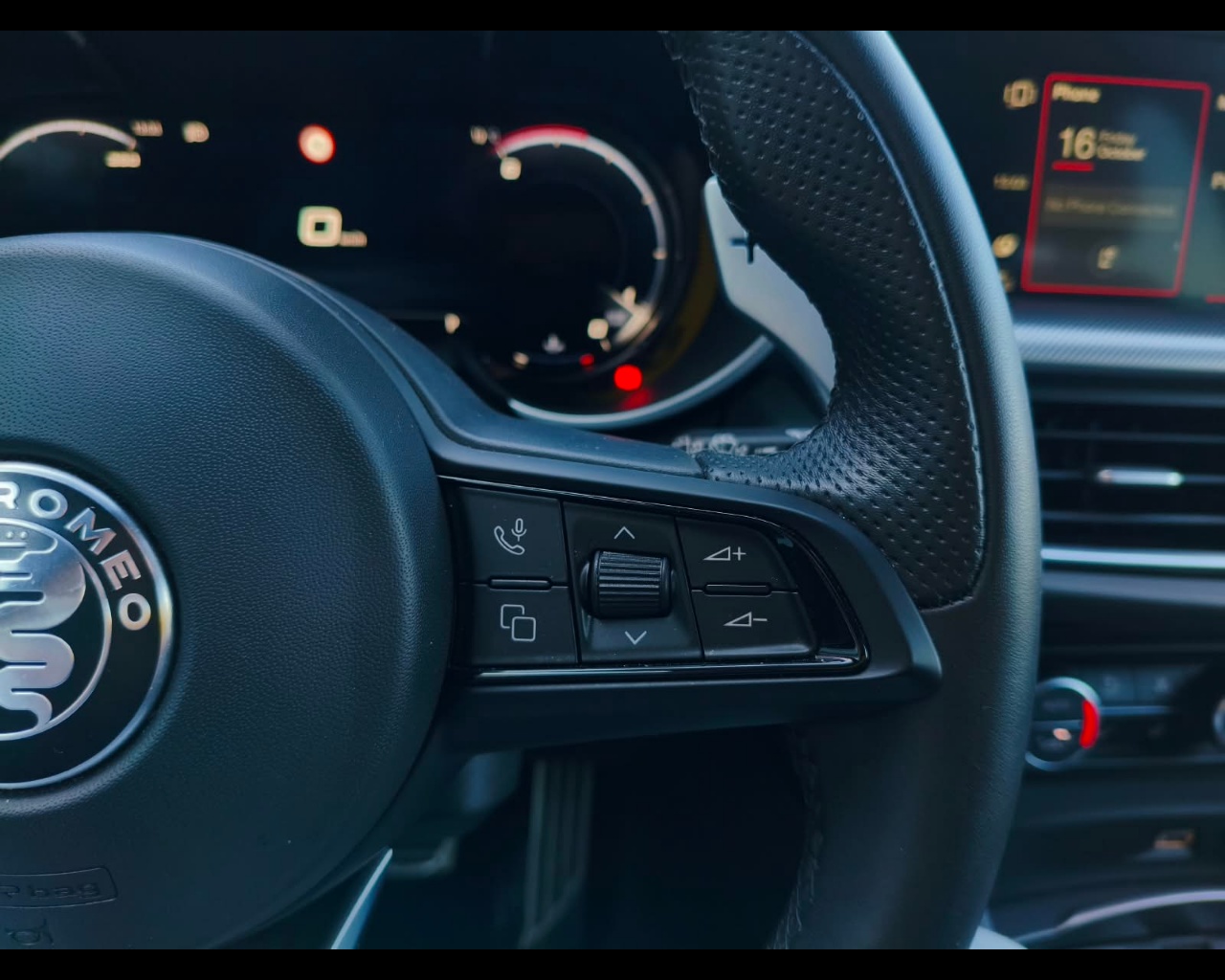 Foto ALFA ROMEO Stelvio 2.2 t Veloce Q4 210cv auto