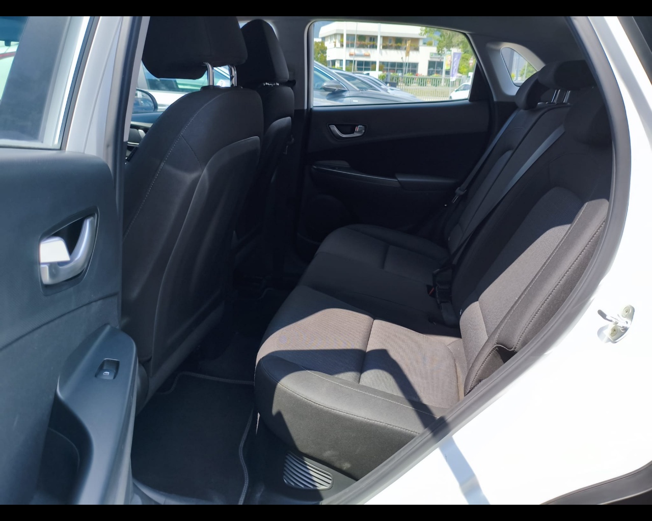 Foto HYUNDAI Kona 1.6 gdi hev Xtech 2wd 141cv dct