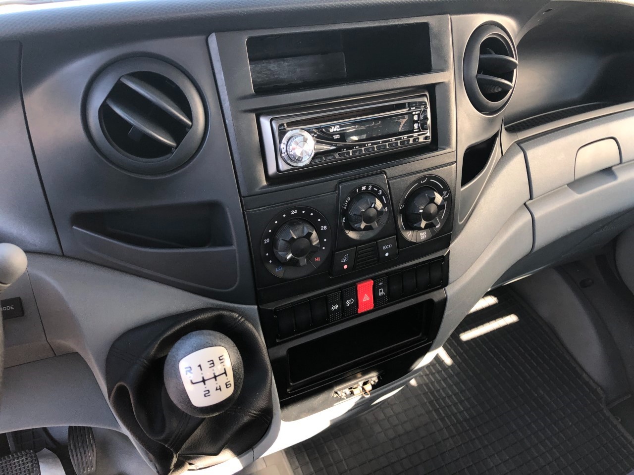 Iveco Daily IV daily 35 C15/P p.m. - 13
