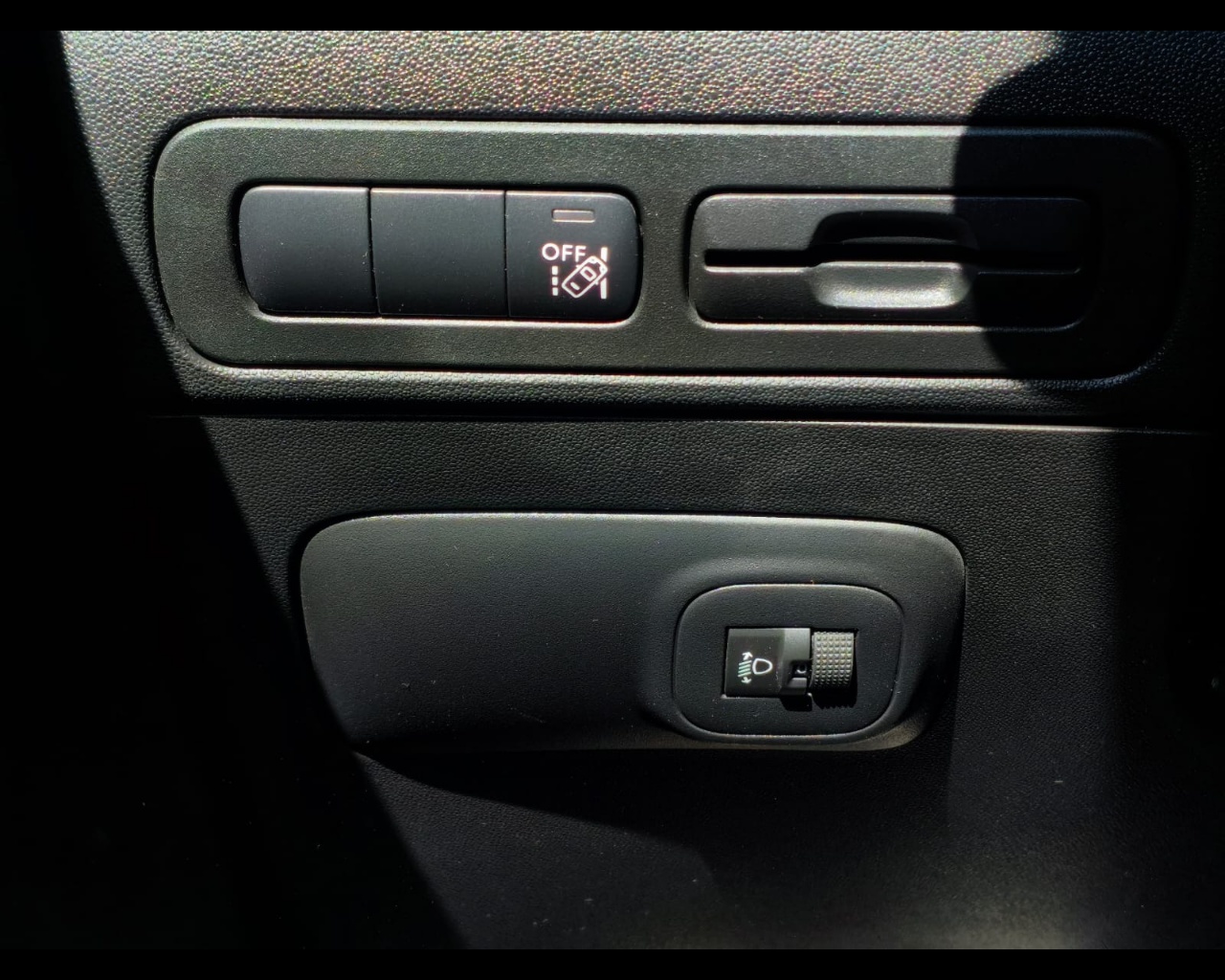 Foto CITROEN C3 Aircross 1.2 puretech Shine s&s 110cv