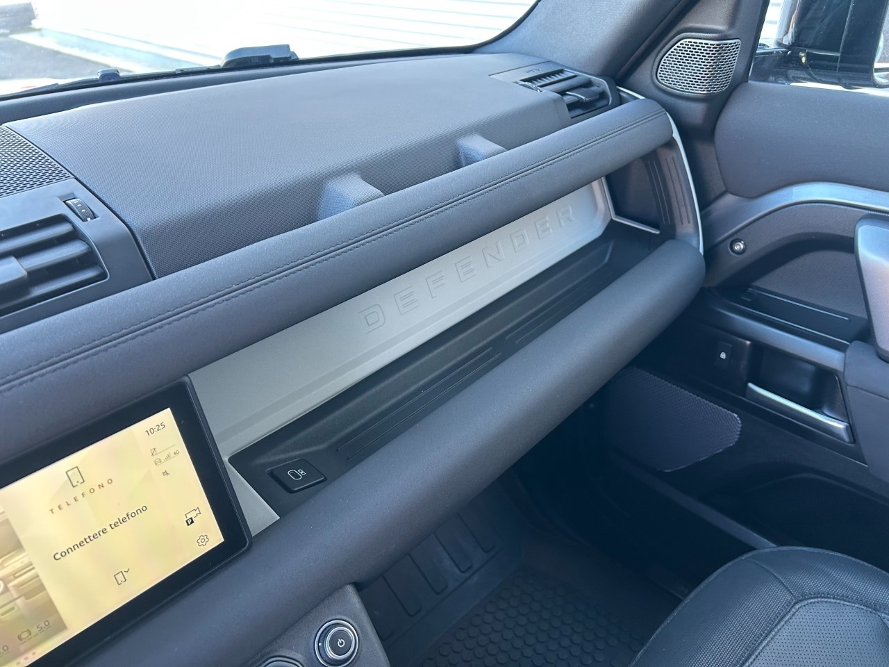 Land Rover Defender VII Defender 110 3.0d i6 mhev X-Dynamic S awd 200cv auto - 11