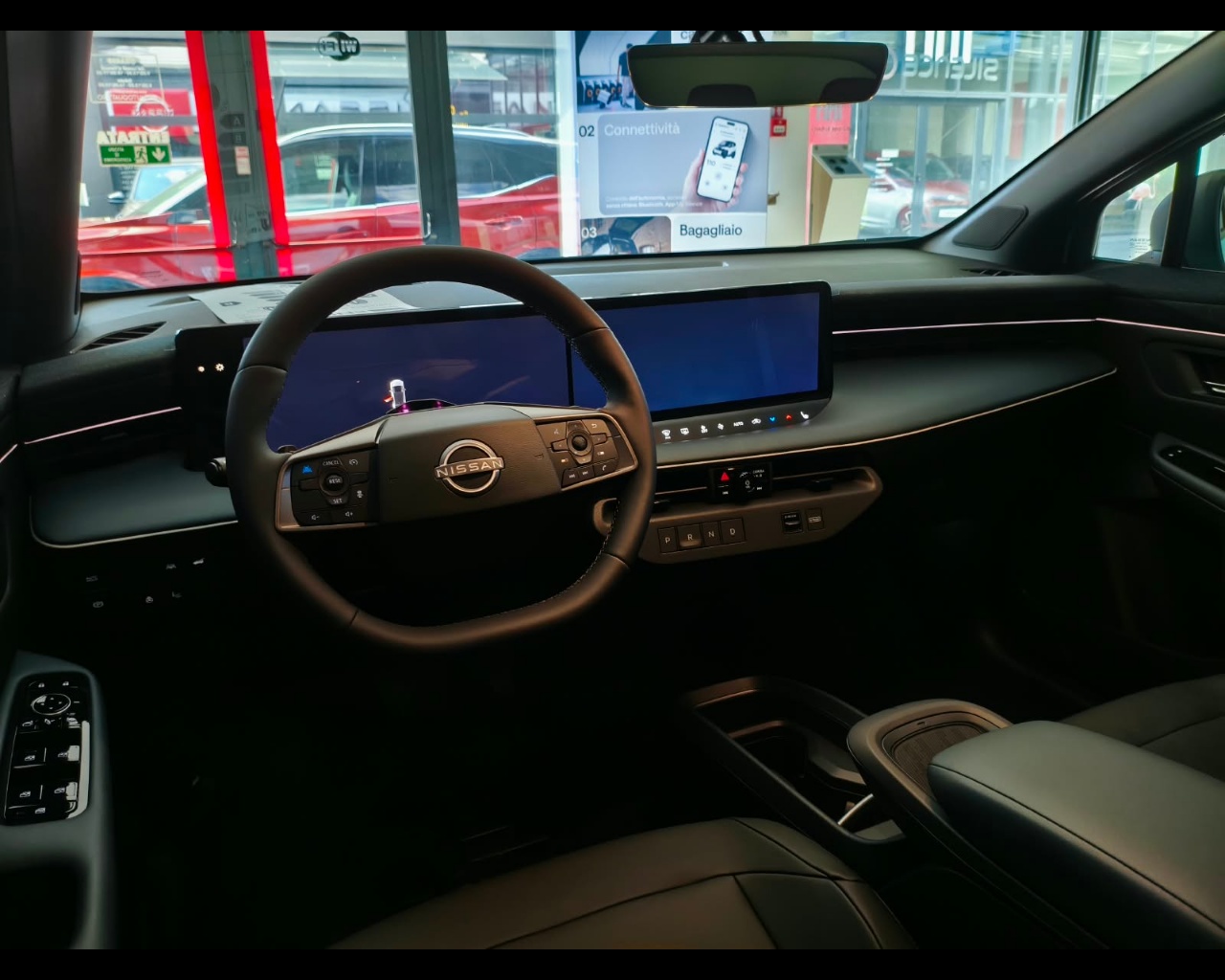 Foto NISSAN NEW LEAF 52KWH ADVANCE 2TONE