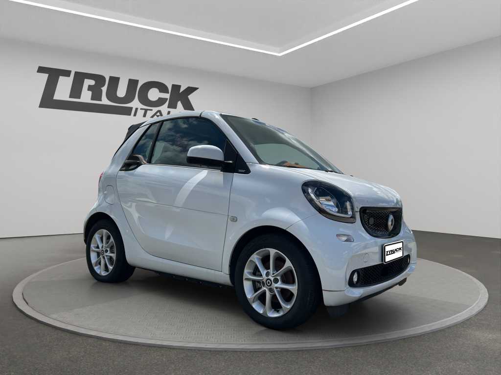 smart-fortwo-iii-2015-cabrio-eq-passion-my19-sku90003