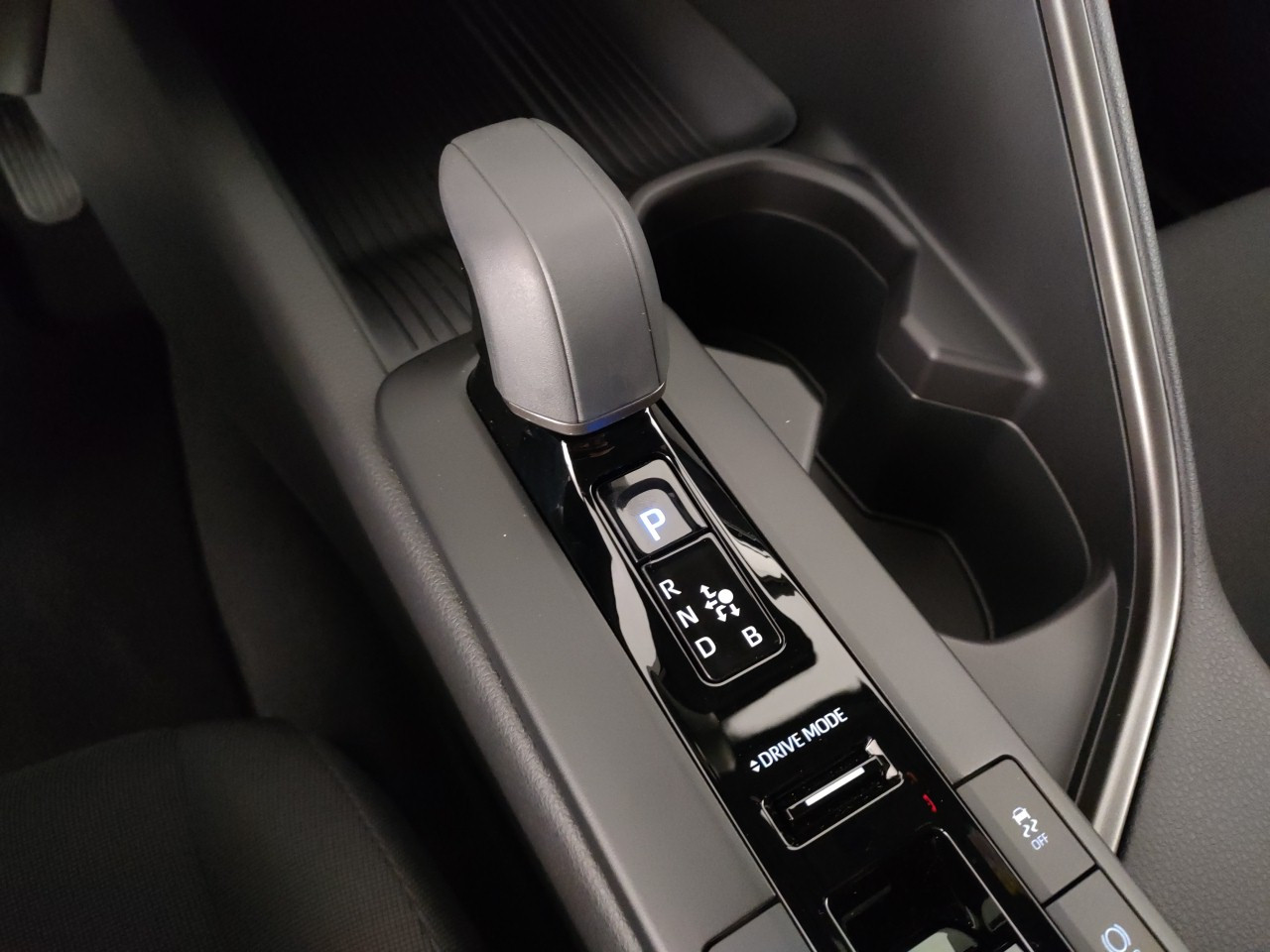 Toyota C-HR Usato 2025 C-HR San Zeno Naviglio