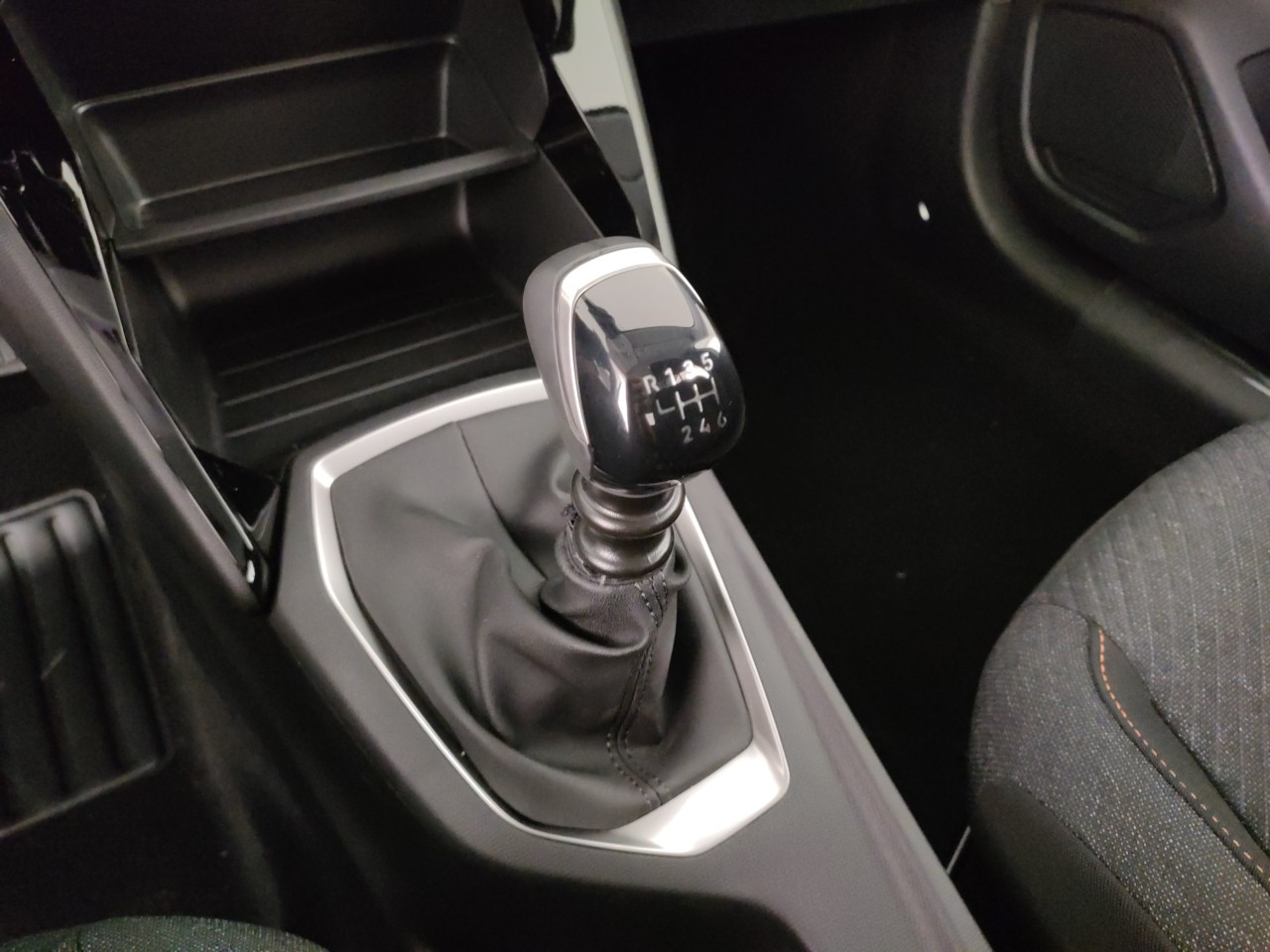Peugeot 208 Nuovo Benzina 208 Porto Mantovano