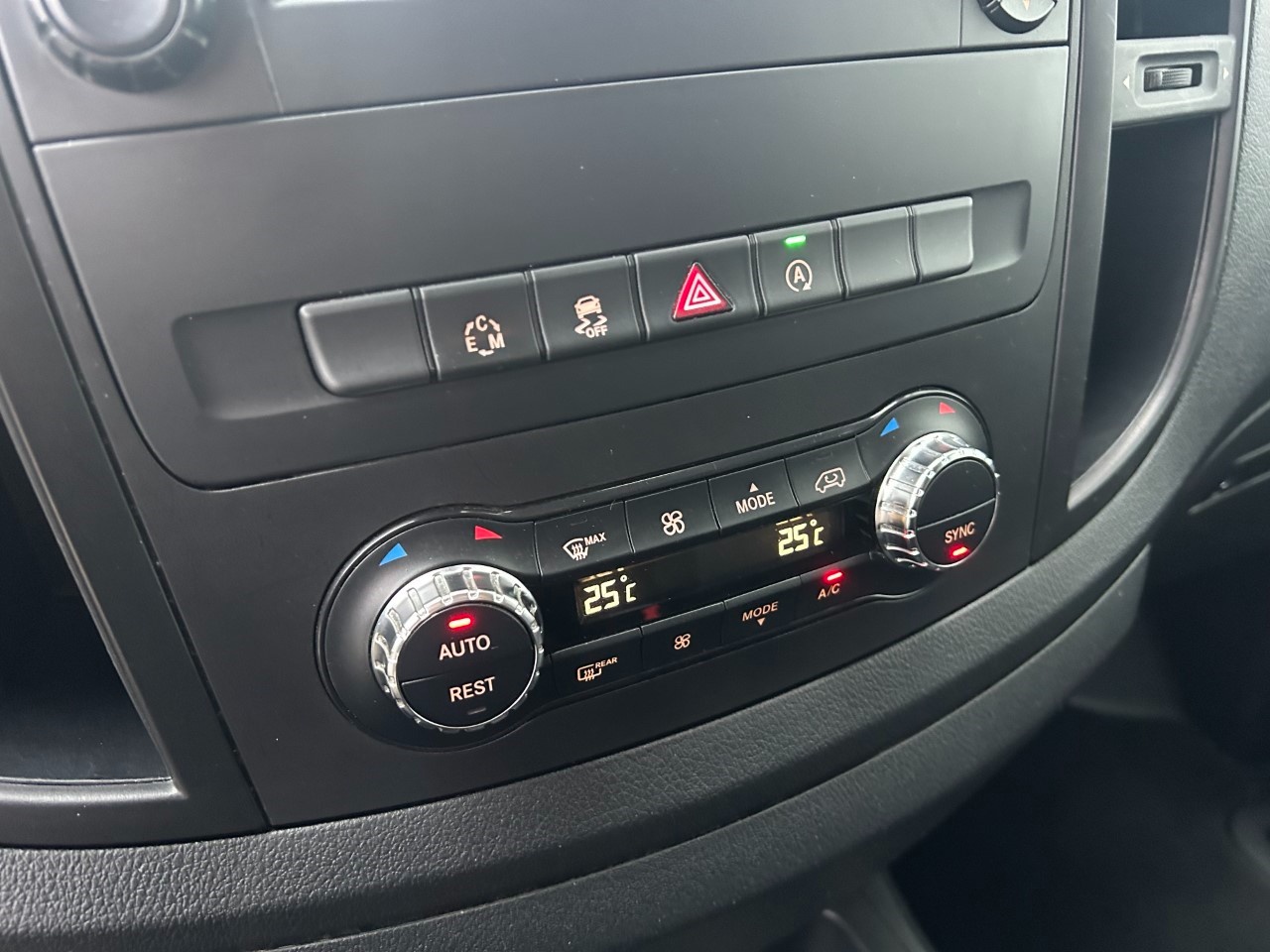 Mercedes Vito vito 119 cdi(bluetec) long mixto auto E6 - 10