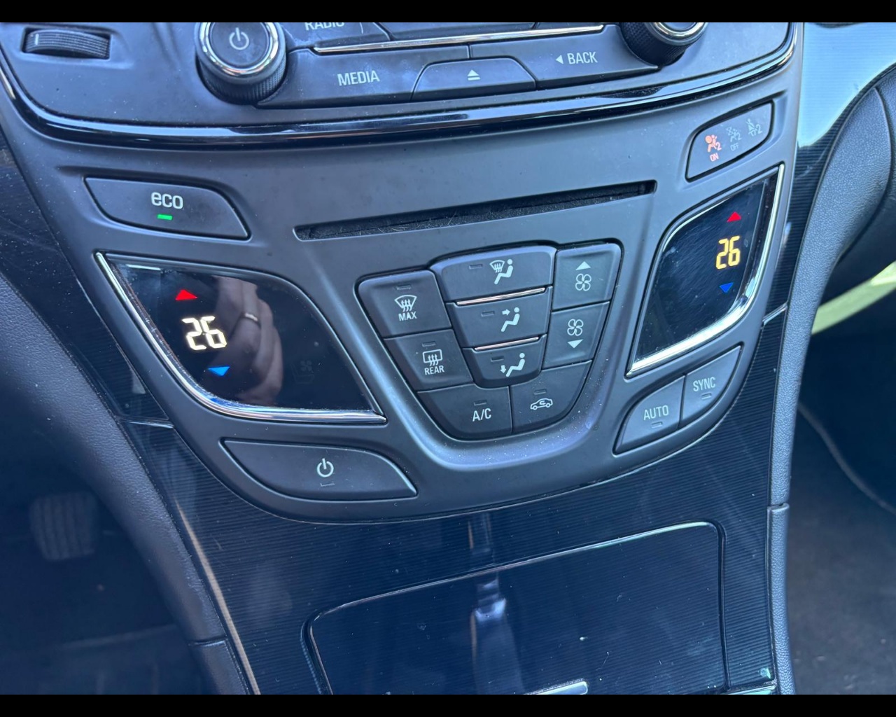 Foto OPEL Insignia Sports Tourer 2.0 cdti Advance 104gr 140cv