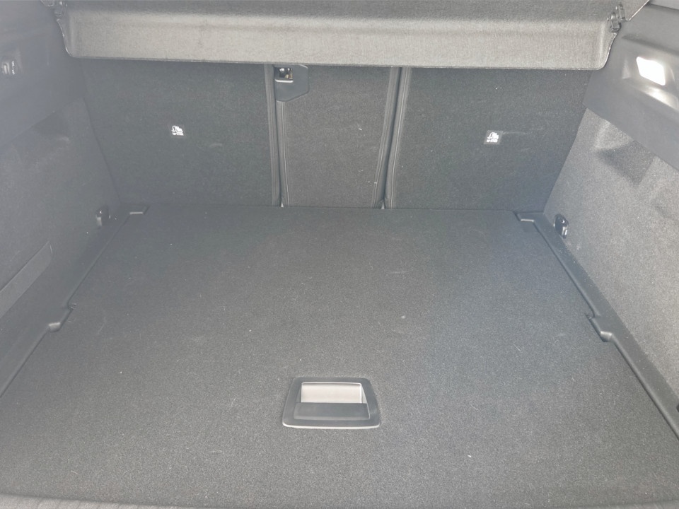 PEUGEOT 3008 1.2 hybrid Allure 145cv e-dcs6 Ibrida usato - 18