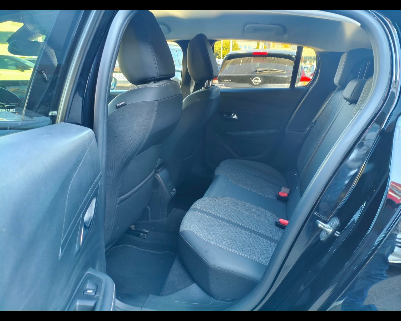 Foto PEUGEOT 208 1.2 puretech Allure s&s 100cv