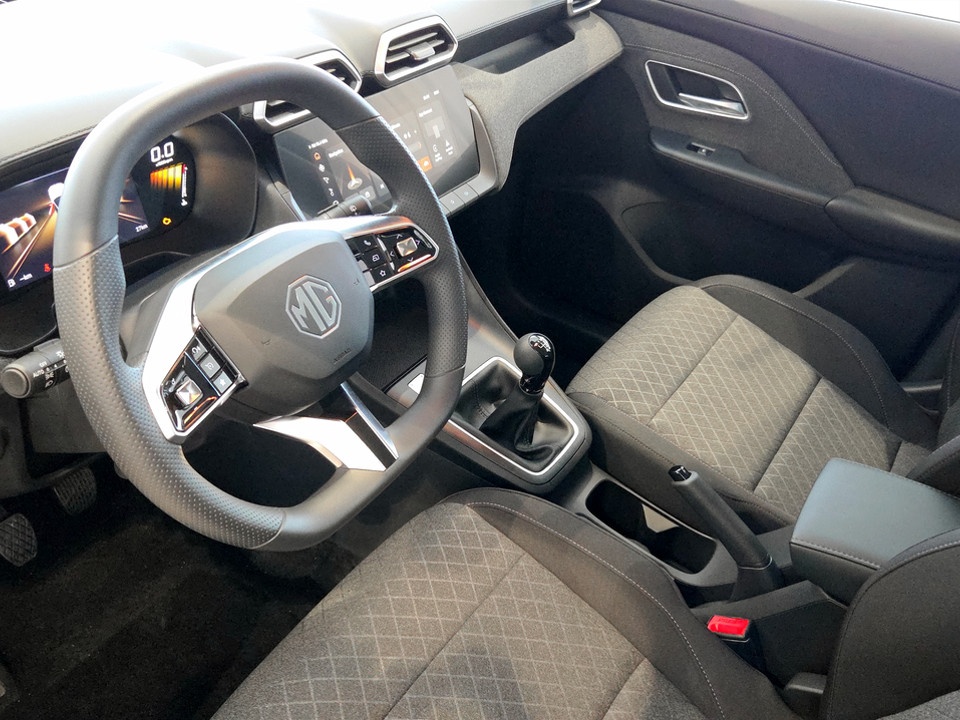 MG ZS 1.5 Comfort Benzina km0 - 5