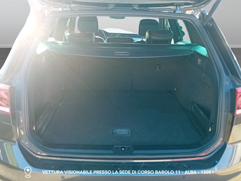 Panoramica 6° Immagine Veicolo