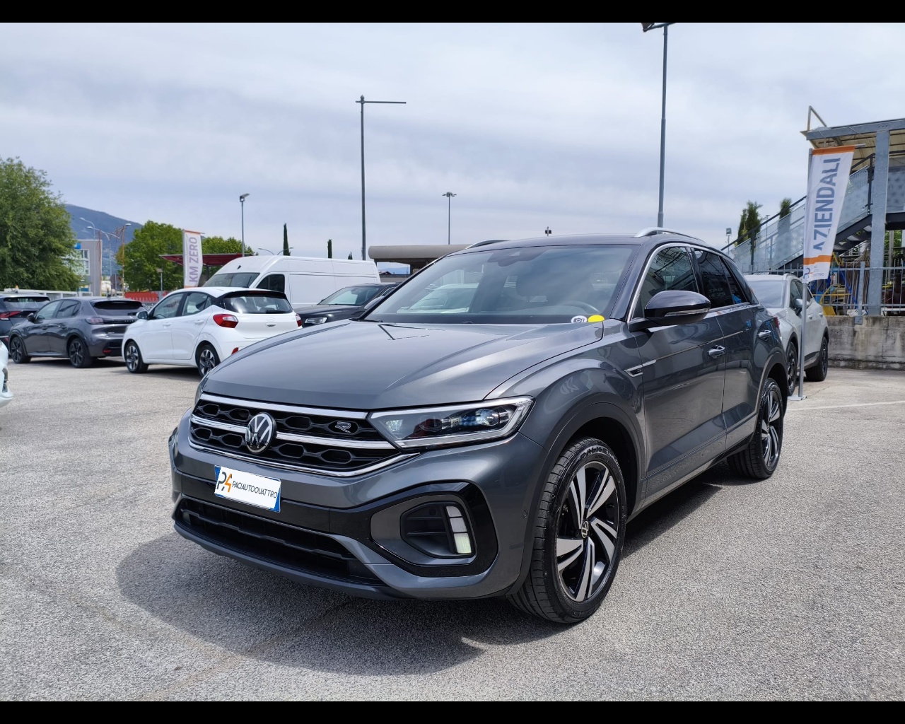 VOLKSWAGEN T-Roc 1.5 tsi R-Line dsg Usata