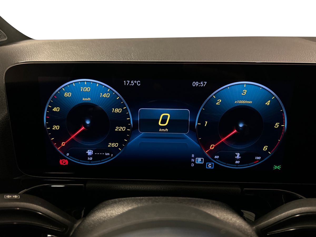 Mercedes GLA GLA 200 D Premium 4Matic 8G-DCT - 13