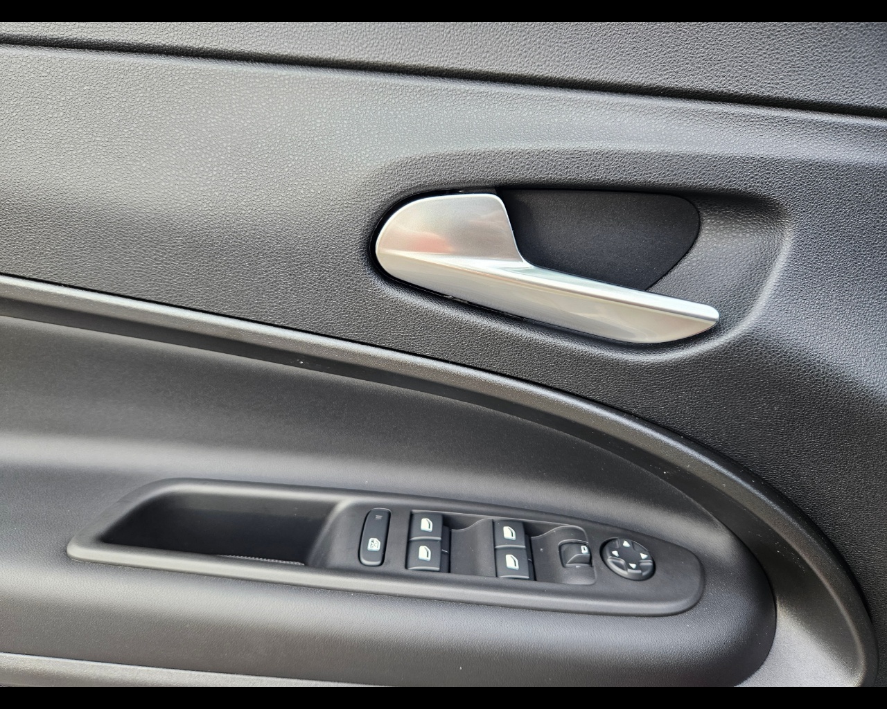 JEEP Avenger E-Hybrid Altitude 1.2 110cv Dct Mhev Ibrido benzina Aziendale - 12