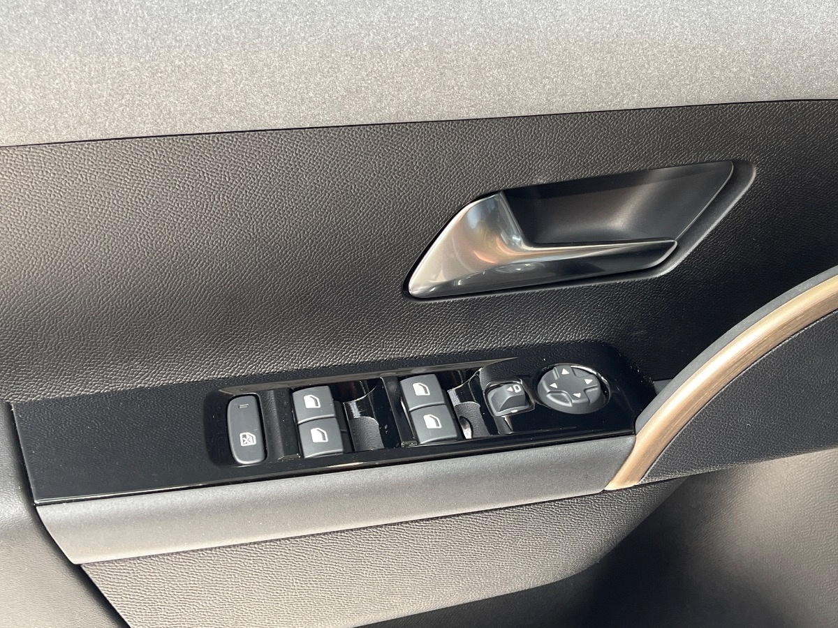 Lancia Ypsilon 2024 Nuovo Ibrido benzina Ypsilon 2024 Cerea