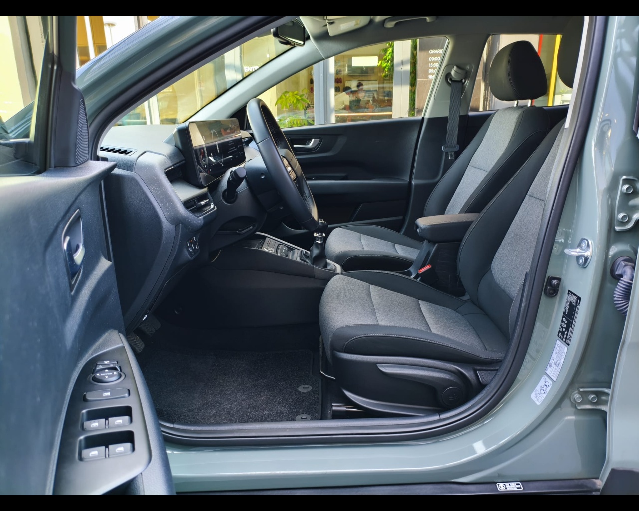 Foto KIA NUOVA STONIC 1.0 T-GDI MH STYLE LAUNCH
5 Door