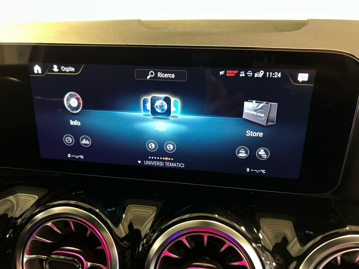 Mercedes GLA GLA 180 D Premium 8G-DCT - 12