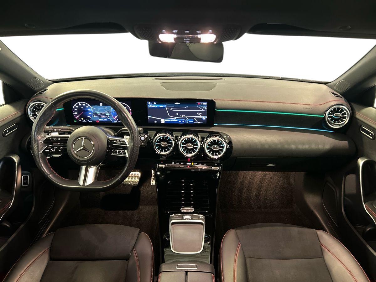 Mercedes  CLA Shooting Brake 200 D AMG Line Advanced Plus 8G-DCT - 9