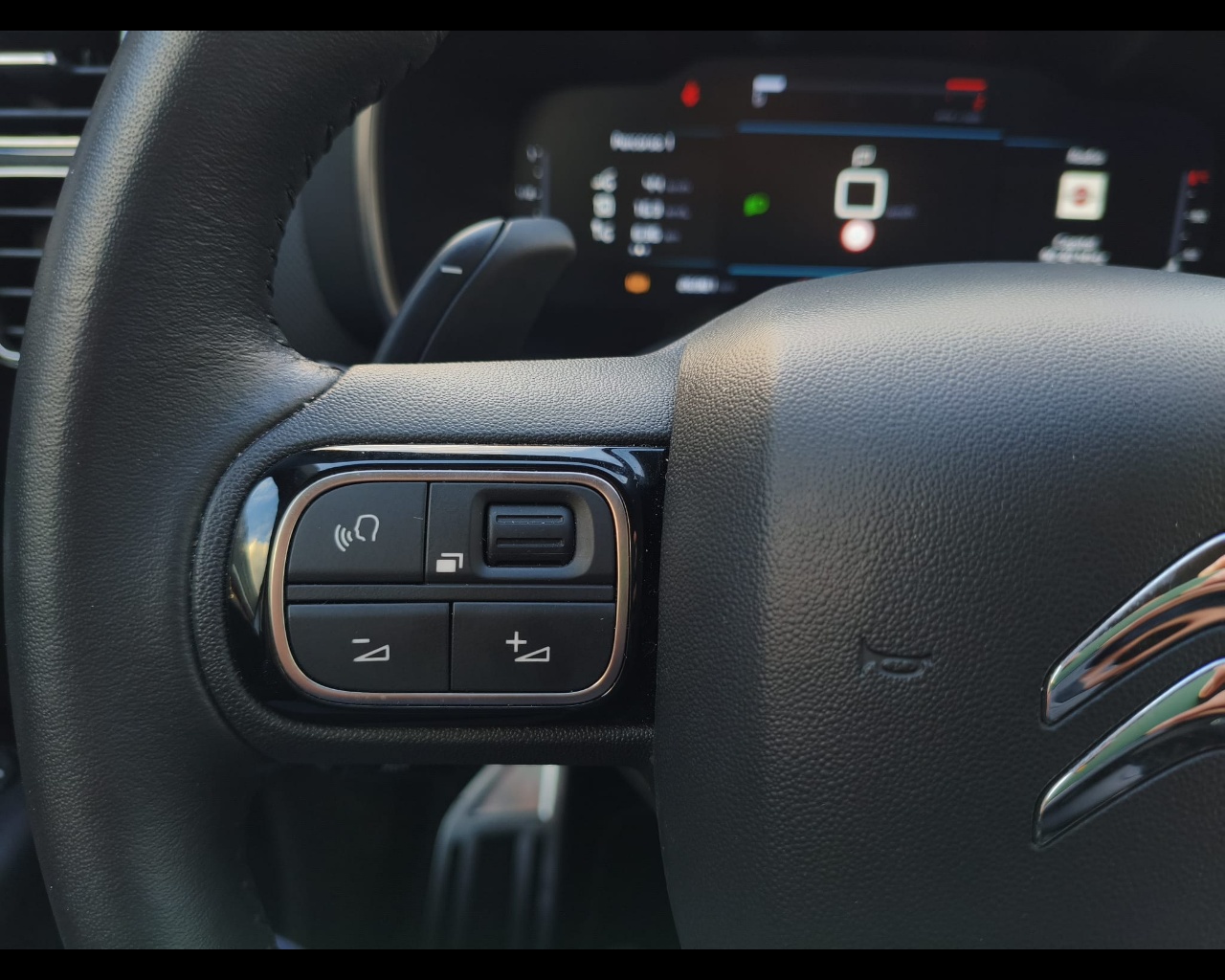 Foto CITROEN C5 Aircross 1.5 bluehdi Shine s&s 130cv eat8