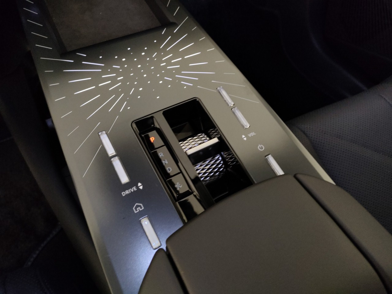 Ds DS NÂ°8 Nuovo elettrico DS NÂ°8 Porto Mantovano