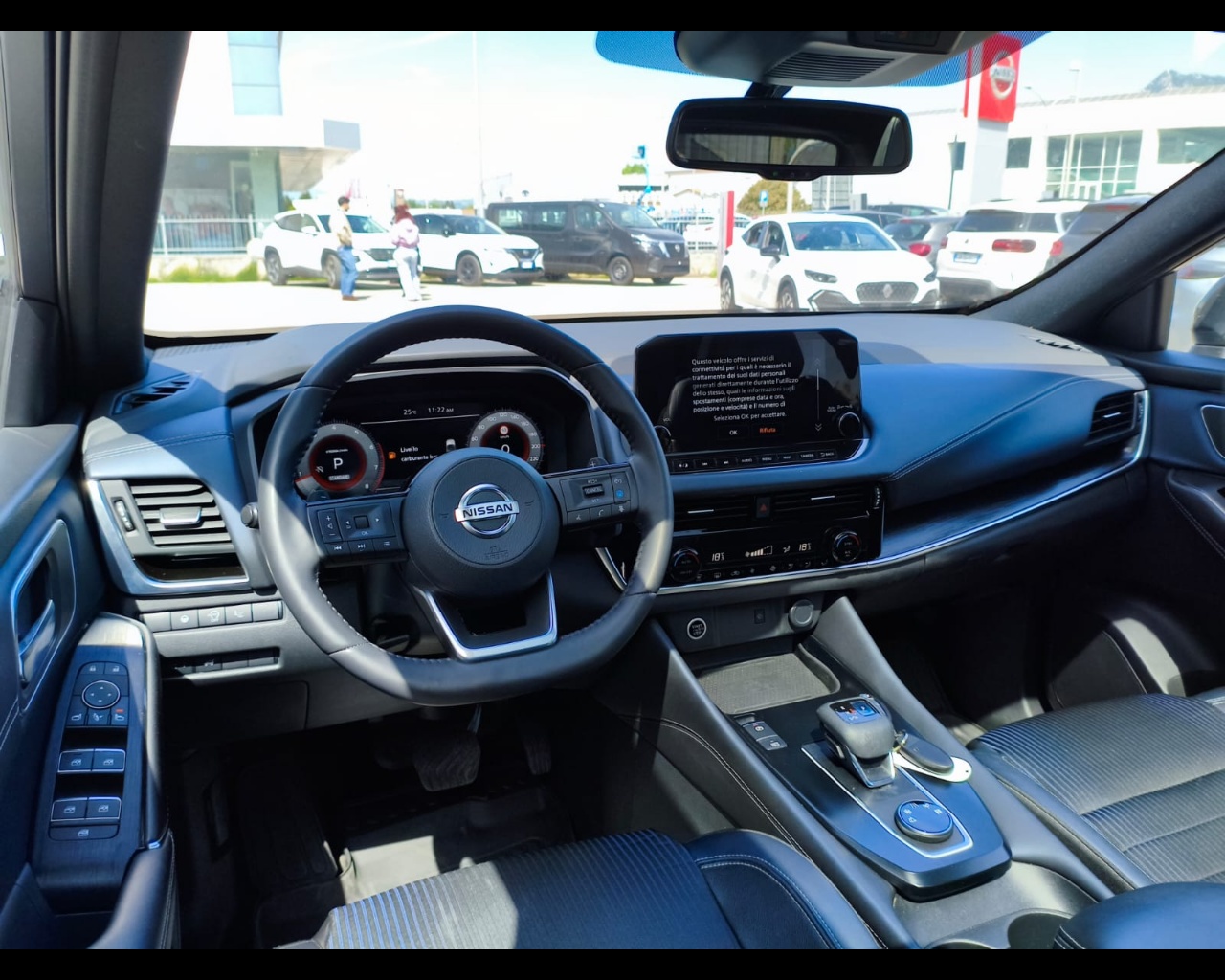 Foto NISSAN Qashqai 1.3 mhev Tekna 4wd 158cv xtronic