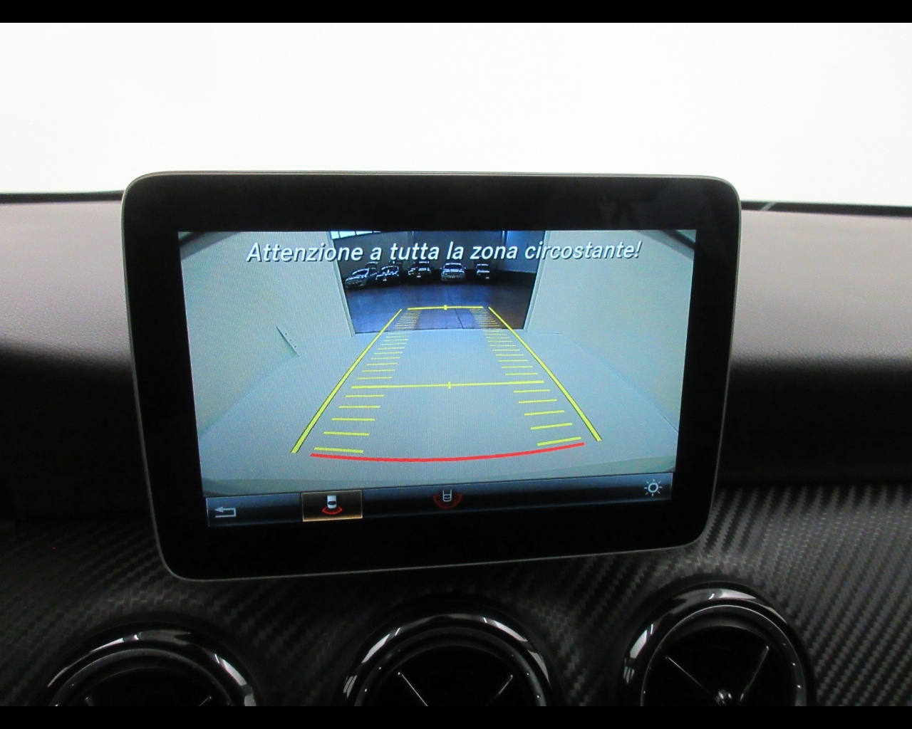 Mercedes GLA GLA 200 D Business - 15