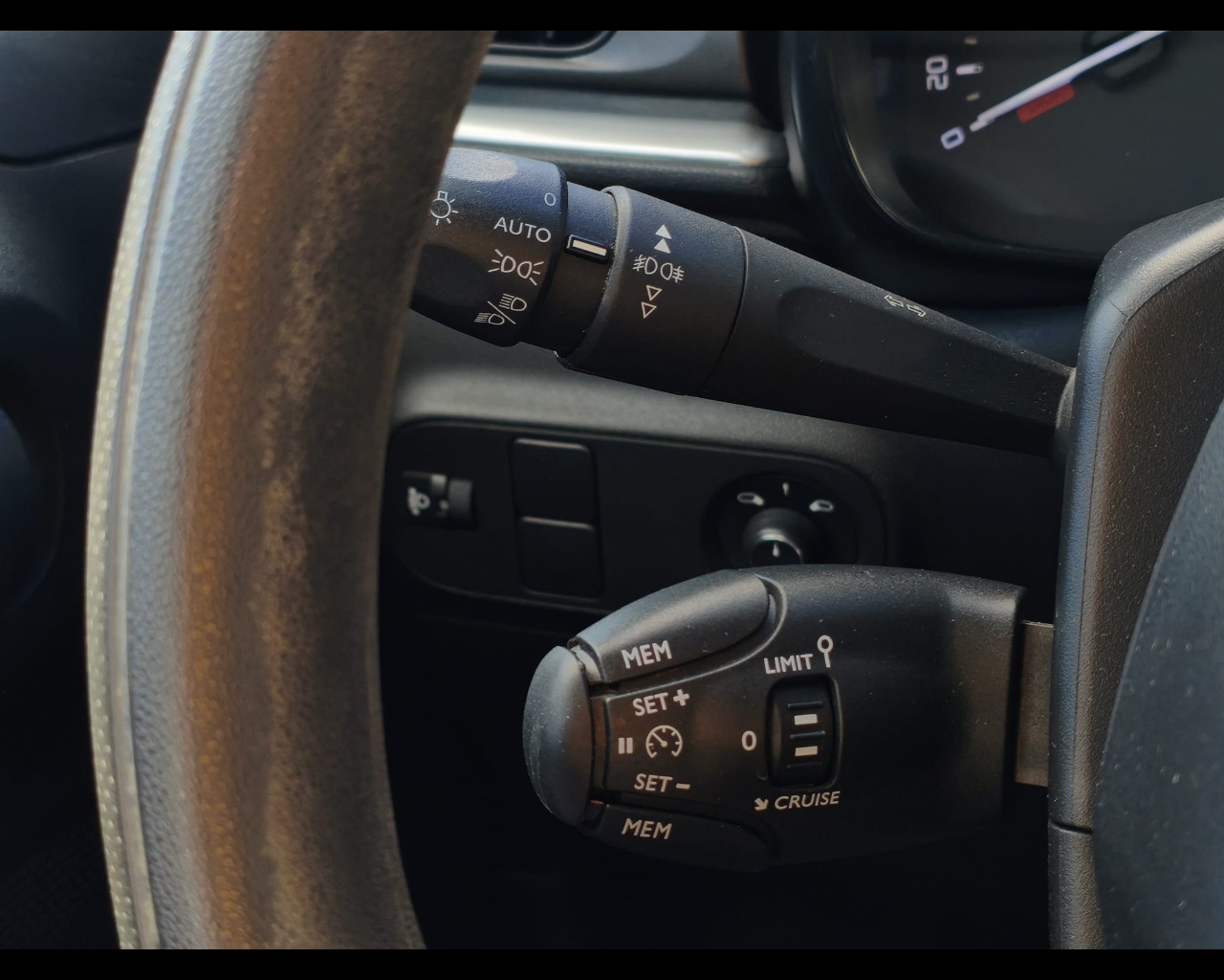 Foto CITROEN C3 1.5 bluehdi Shine s&s 100cv 6m