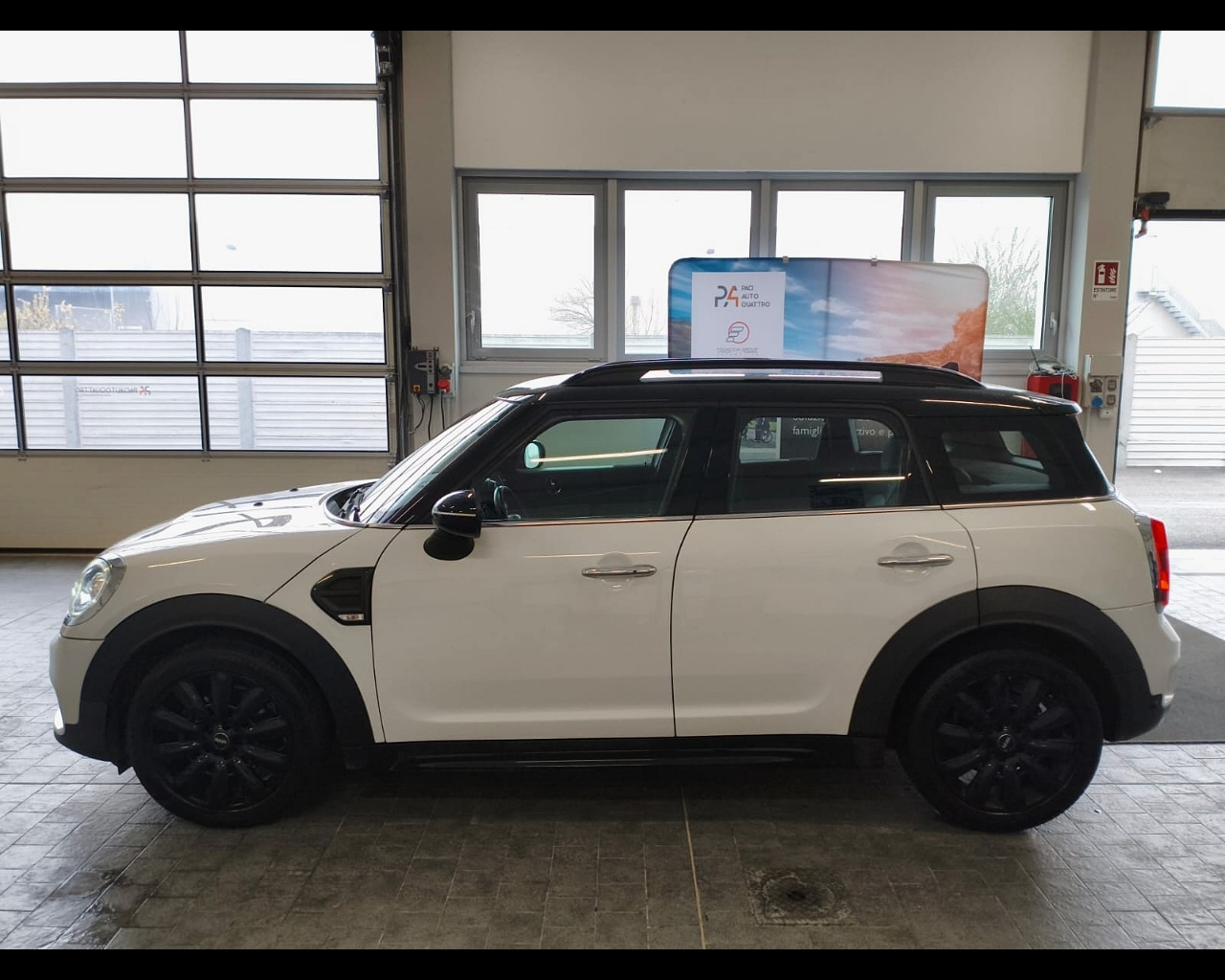 Foto MINI Mini Countryman 2.0 Cooper D Baker Street auto