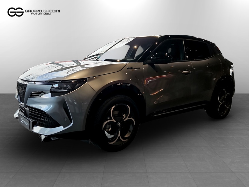 ALFA ROMEO Junior Ibrida Ibrida EdizioneMilano Cortina 2026 1.2 145cv Hybrid Edct6 Ibrido benzina Aziendale