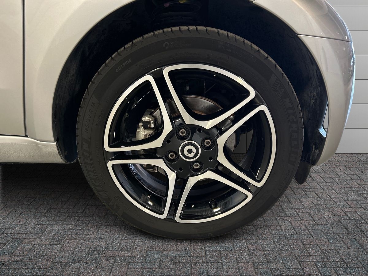 smart fortwo fortwo 4,6kW EQ Pure - 17