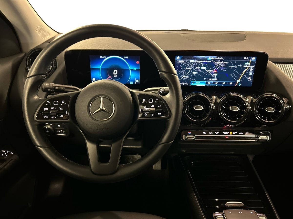 Mercedes GLA GLA 180 D Executive 8G-DCT - 11