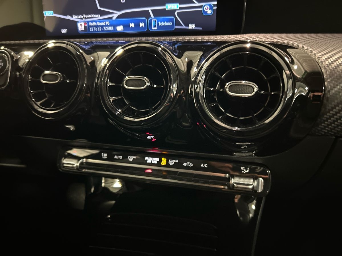 Mercedes Classe A Classe A 180 D Advanced Speedshift DCT AMG 8G - 14