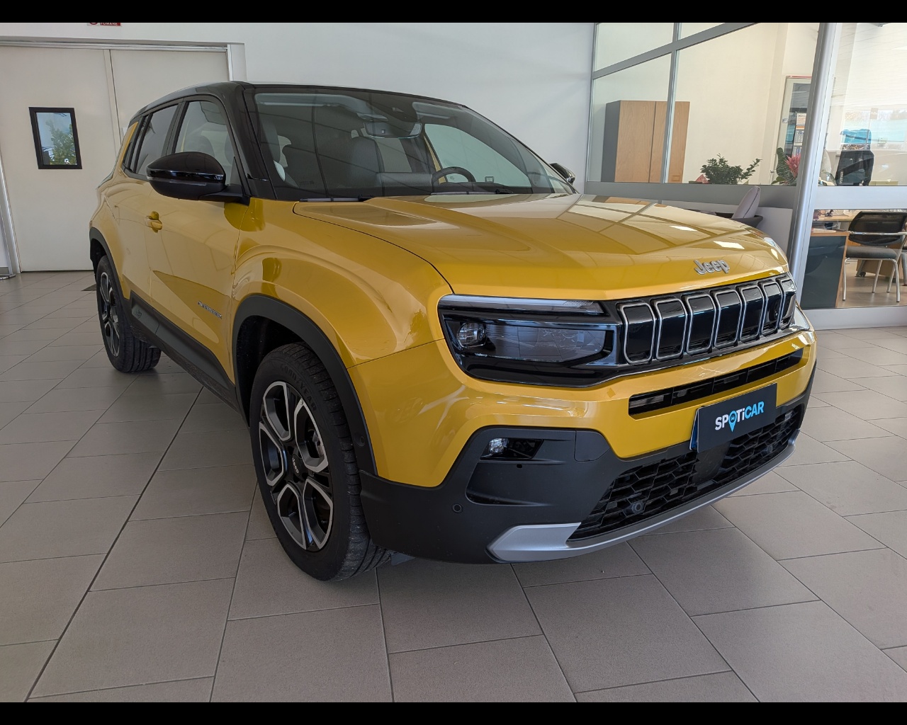 Foto JEEP Avenger 1.2 turbo e-hybrid mhev Summit fwd 110cv edct6