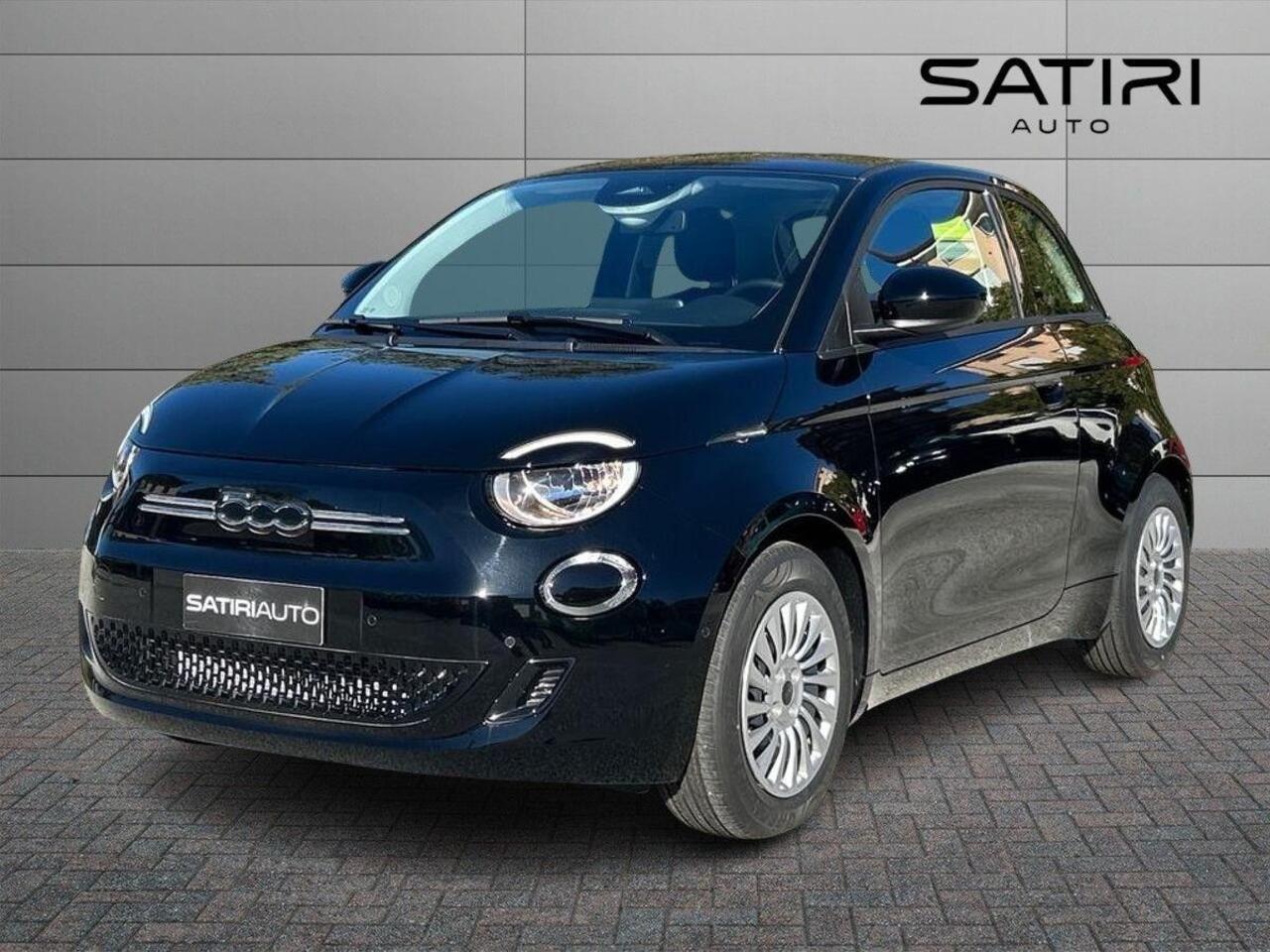 FIAT 500e Berlina 500e – 320 Berlina + Pack Tech (Configurazione Non Ordinabil