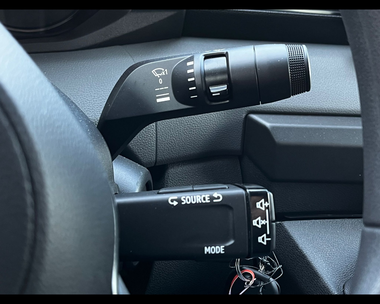 Foto NISSAN INTERSTAR CC H1L3P3 35Q 150CV EVIE MITTAS CABINA SINGOLA