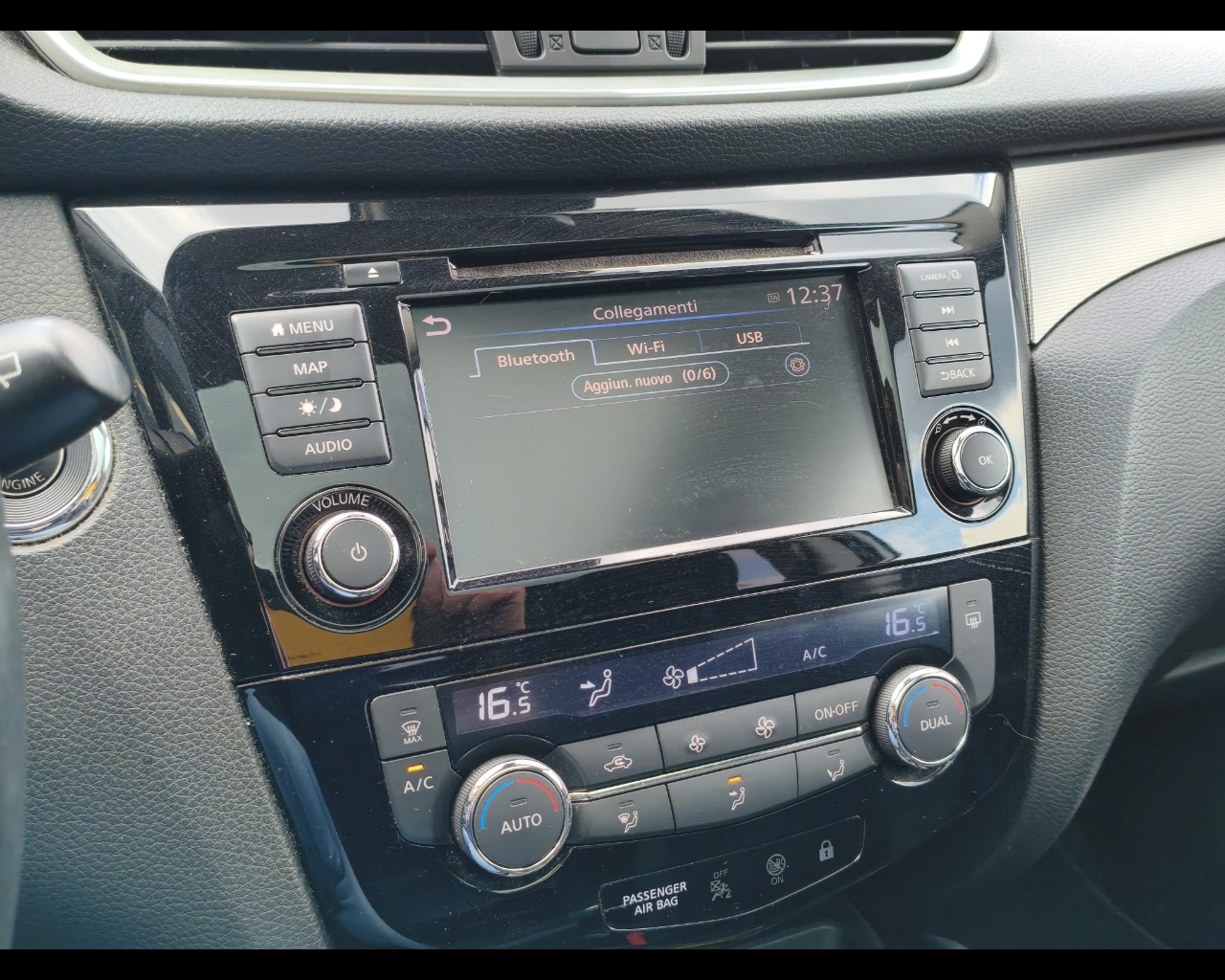 Foto NISSAN Qashqai 1.5 dci N-Connecta 115cv